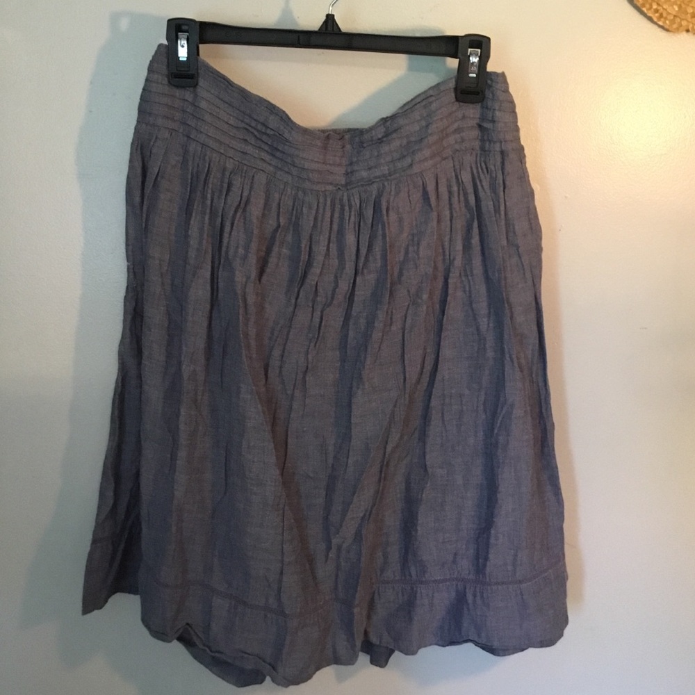 knee length skirt